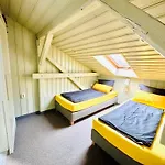 Gasthuis Bio Kastanienhof - Und Ayurvedische Jurten 4*