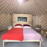 Gasthuis Bio Kastanienhof - Und Ayurvedische Jurten