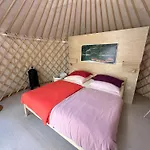 Bio Kastanienhof - Und Ayurvedische Jurten Affittacamere 4*