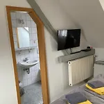 Maison d'hôtes Bio Kastanienhof - Und Ayurvedische Jurten 4*