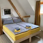 Bio Kastanienhof - Und Ayurvedische Jurten Maison d'hôtes