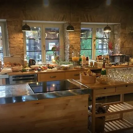 Гостевой дом Bio Kastanienhof - Und Ayurvedische Jurten Эрфурт