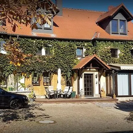 Maison d'hôtes Bio Kastanienhof - Und Ayurvedische Jurten