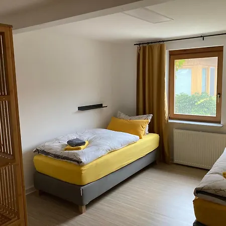 Bio Kastanienhof - Und Ayurvedische Jurten Maison d'hôtes